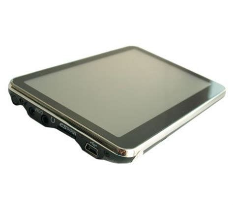 5" GPS ultra vékony iPNA (HD: 800x480 kristálytiszta üveg LCD, 533 MHz processzor, 4 GB belső NAND Flash ROM, 128 MB SDRAM, FM transzmitter, Bluetooth, zene/videó lejátszó, képnézegető, eBook olvasó, iGO, WinCE 6.0)