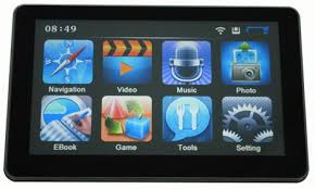 Navigáció (GPS) » 7\'\' GPS ultra vékony iPNA (HD: 800x480, 16:9 kristálytiszta üveg LCD, 500 MHz processzor, 128 MB ROM, 128 MB SDRAM, 4 GB SD, Bluetooth, FM transzmitter, AV bemenet tolatókamerához, zene/videó lejátszó, képnézegető, eBook olvasó, iGO, WinCE 5.0)